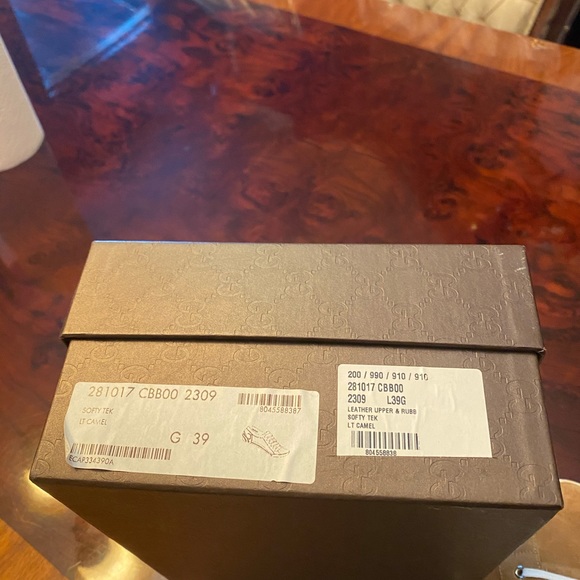 Gucci Shoes - Gucci sneakers